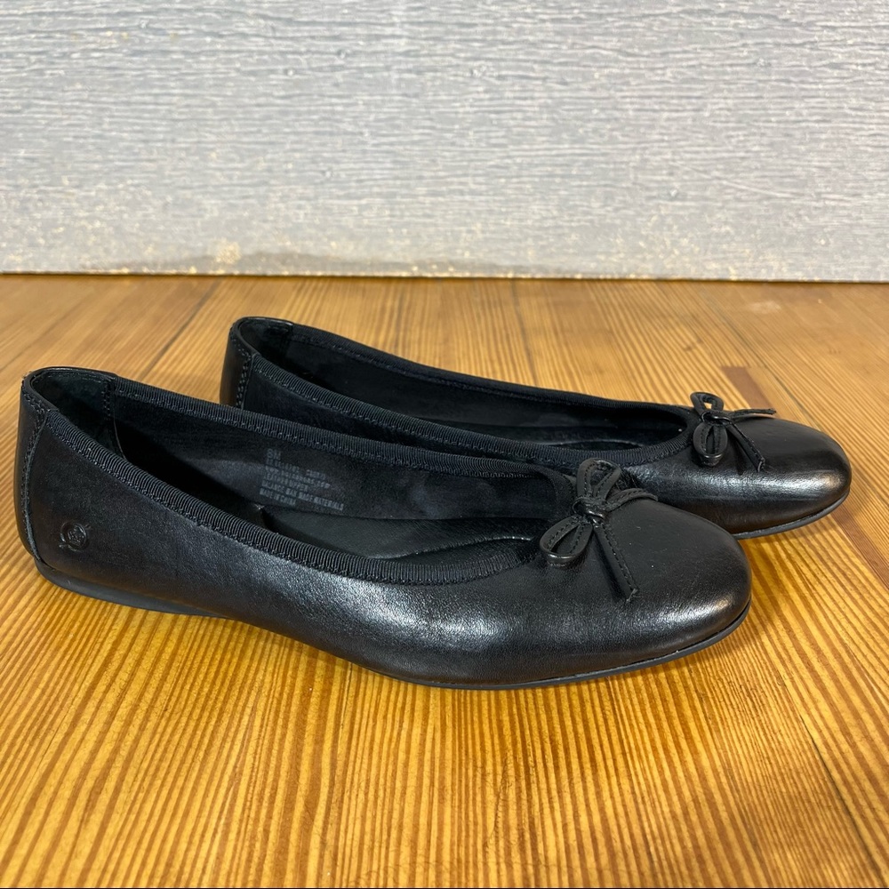 Born sz 8 black leather ballet flats